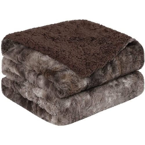 PiccoCasa Shaggy Faux Fur Blanket Throw Size - Soft Warm Reversible Tie Gift Ideas For Couples Who Have Everything